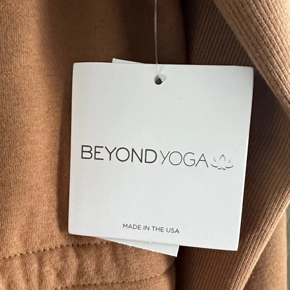 Beyond Yoga Women's Jacket NWT - Picture 2 of 6